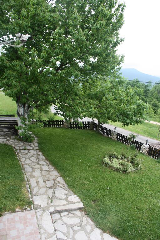 Guest House Tone Poljanak Zewnętrze zdjęcie